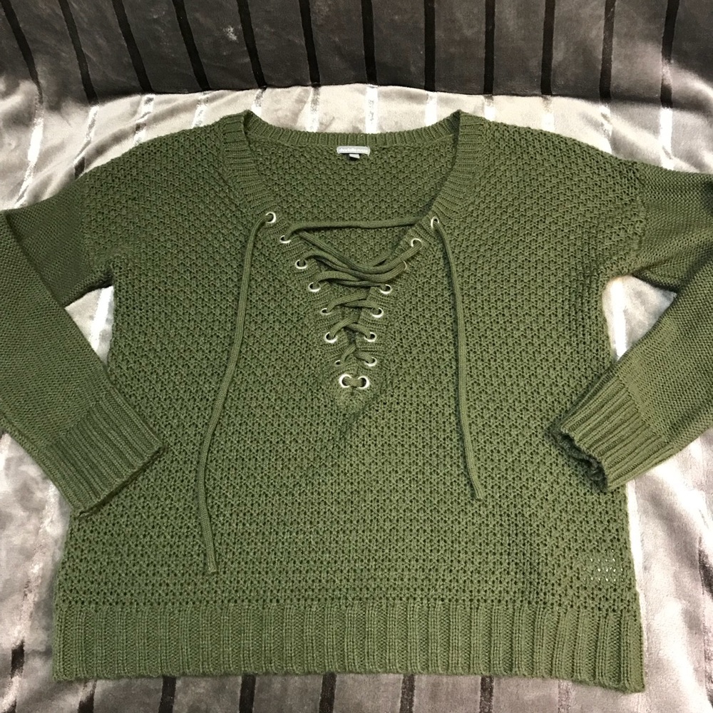 ◼️ ARMY GREEN LACE UP SWEATER ◼️